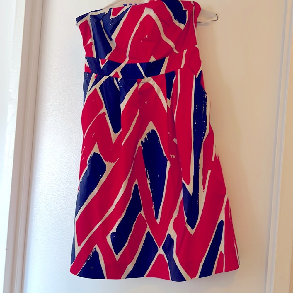 Size 4 Blue/Red Strapless Dress